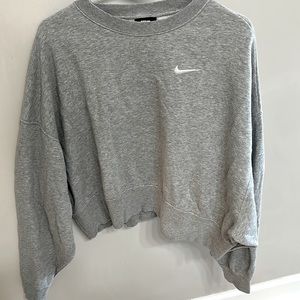 Cropped oversized Nike pullover sweatshirt, grey XS